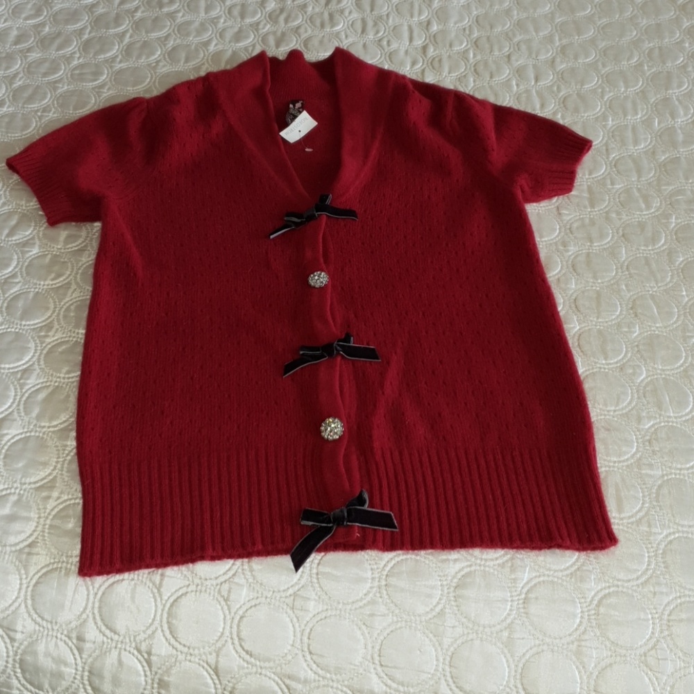 Cute knit top